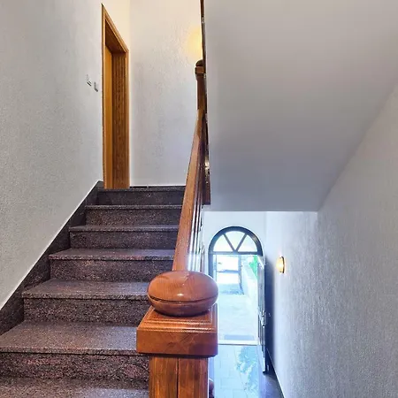 Prestige Lux 스플리트