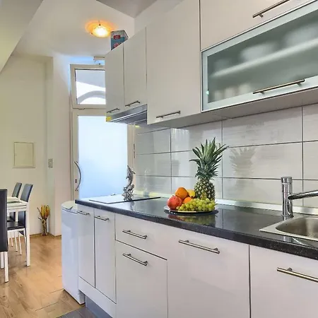 Prestige Lux 스플리트