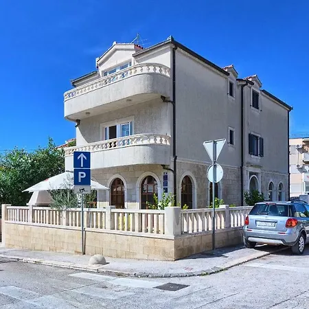 Prestige Lux Апартаменты